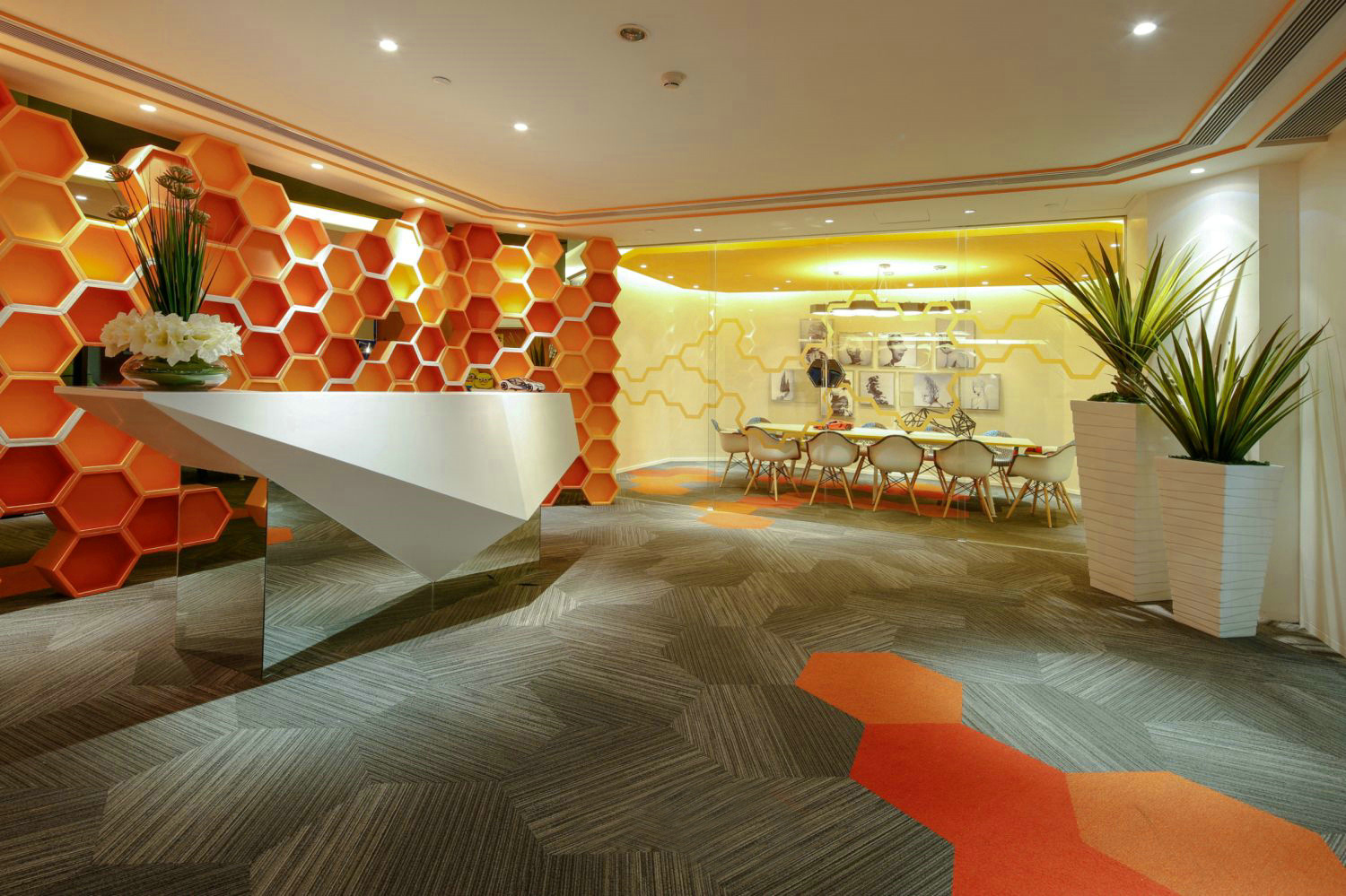 普陀區(qū)120平廣告公司辦公室裝修設(shè)計-第1張圖片-上海古都建筑設(shè)計集團