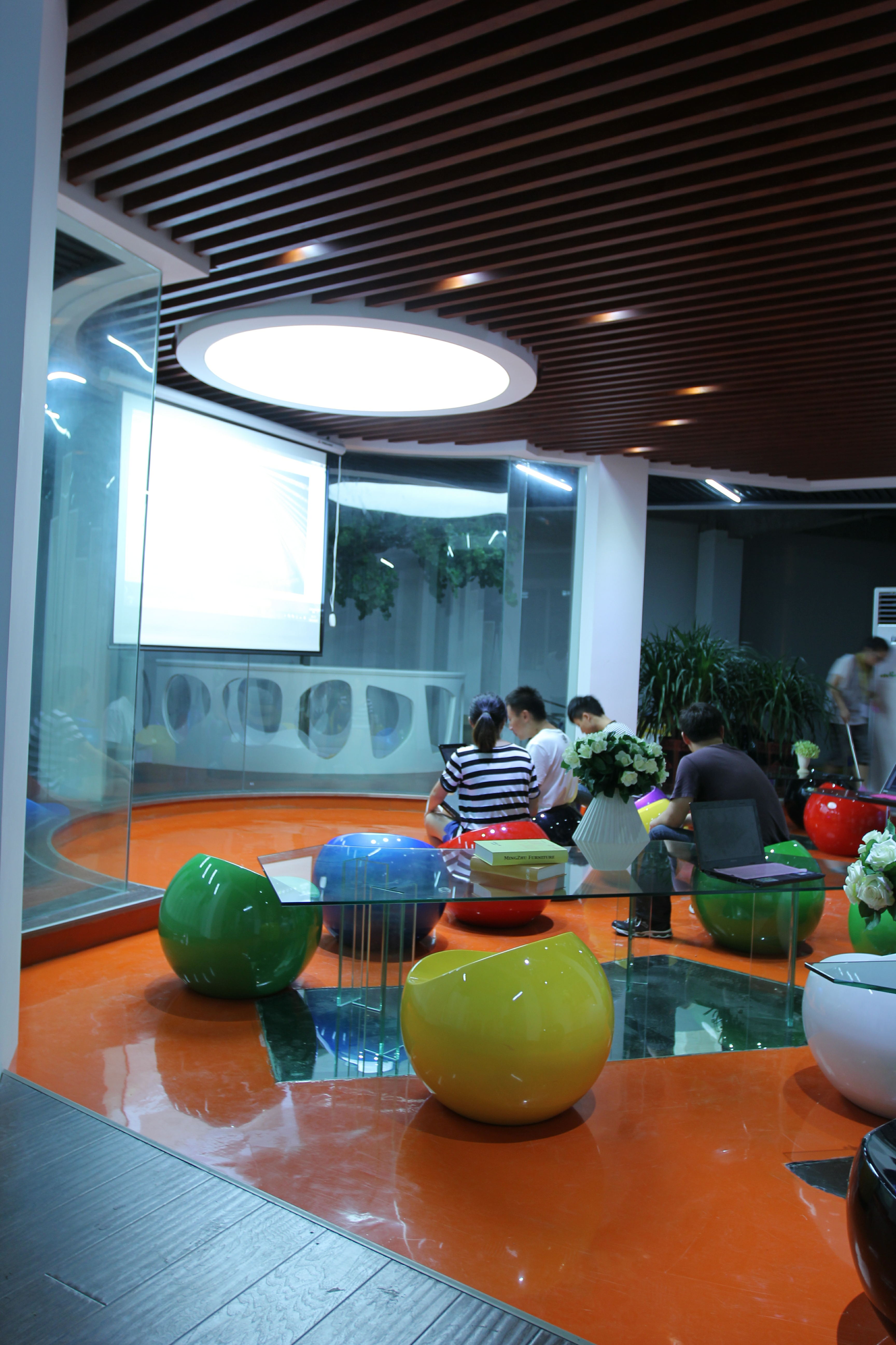 元裝風(fēng)格辦公室裝修設(shè)計-第2張圖片-上海古都建筑設(shè)計集團