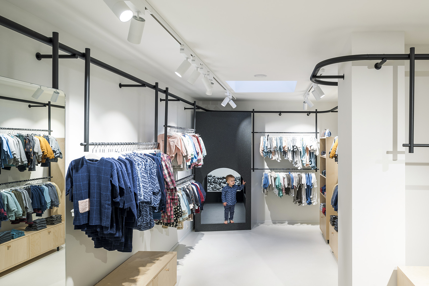 浦東新區(qū)簡約風(fēng)童裝店辦公室裝修設(shè)計-第2張圖片-上海古都建筑設(shè)計集團(tuán)