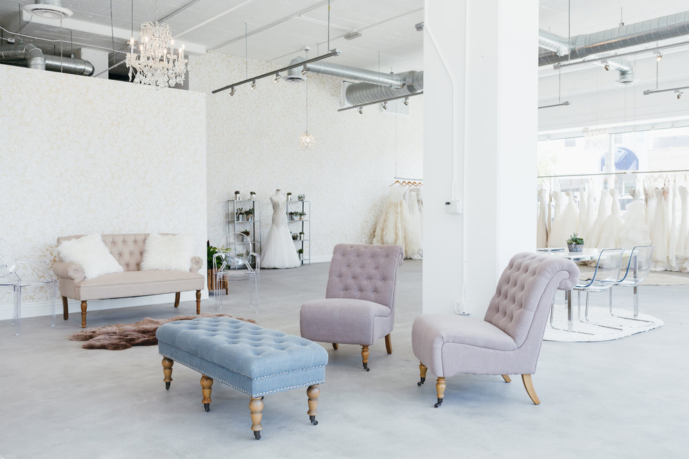 現(xiàn)代時(shí)尚婚紗店裝修設(shè)計(jì)-第2張圖片-上海古都建筑設(shè)計(jì)集團(tuán)