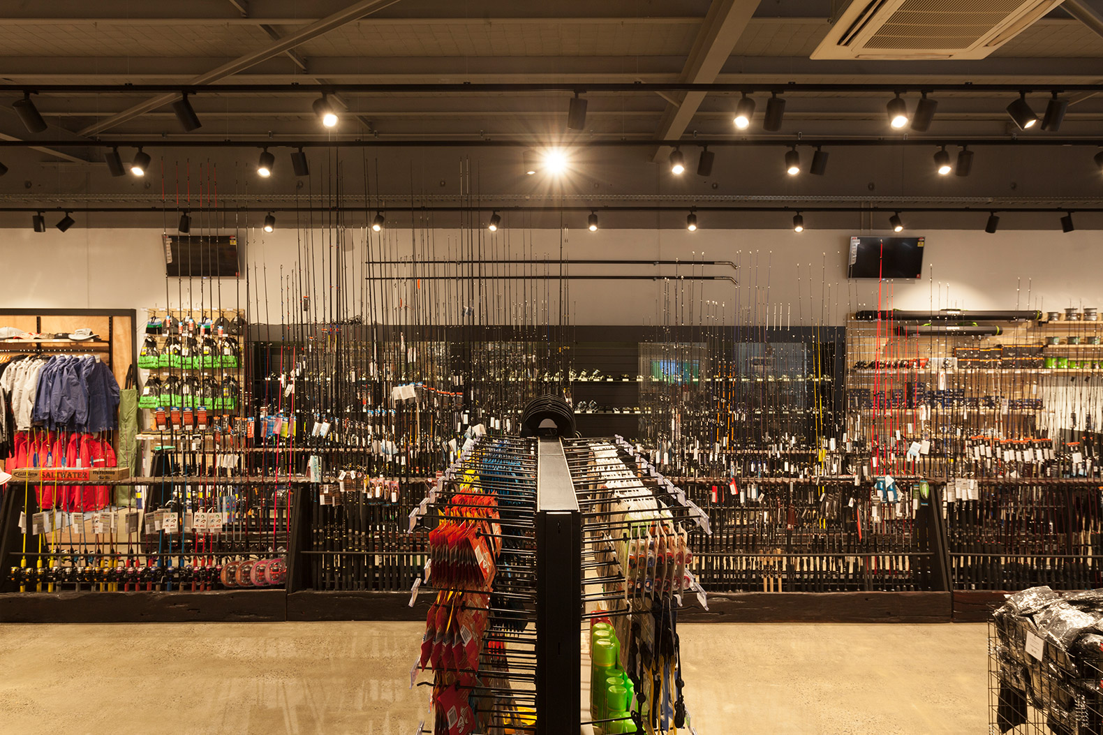 原木工業(yè)風(fēng)漁具店裝修設(shè)計(jì)-第5張圖片-上海古都建筑設(shè)計(jì)集團(tuán) 原木工業(yè)風(fēng)漁具店裝修設(shè)計(jì)-第5張圖片-上海古都建筑設(shè)計(jì)集團(tuán)