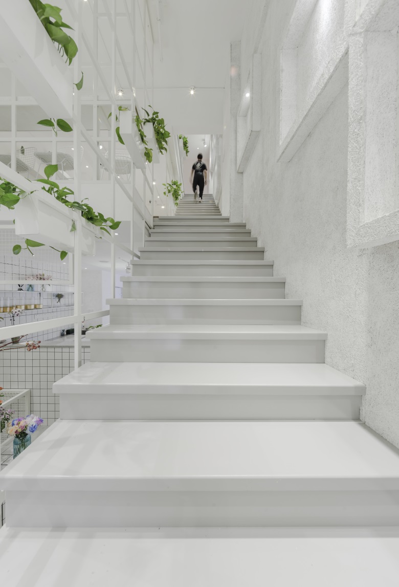 清新簡約花藝店裝修設(shè)計(jì)-第5張圖片-上海古都建筑設(shè)計(jì)集團(tuán) 清新簡約花藝店裝修設(shè)計(jì)-第5張圖片-上海古都建筑設(shè)計(jì)集團(tuán)