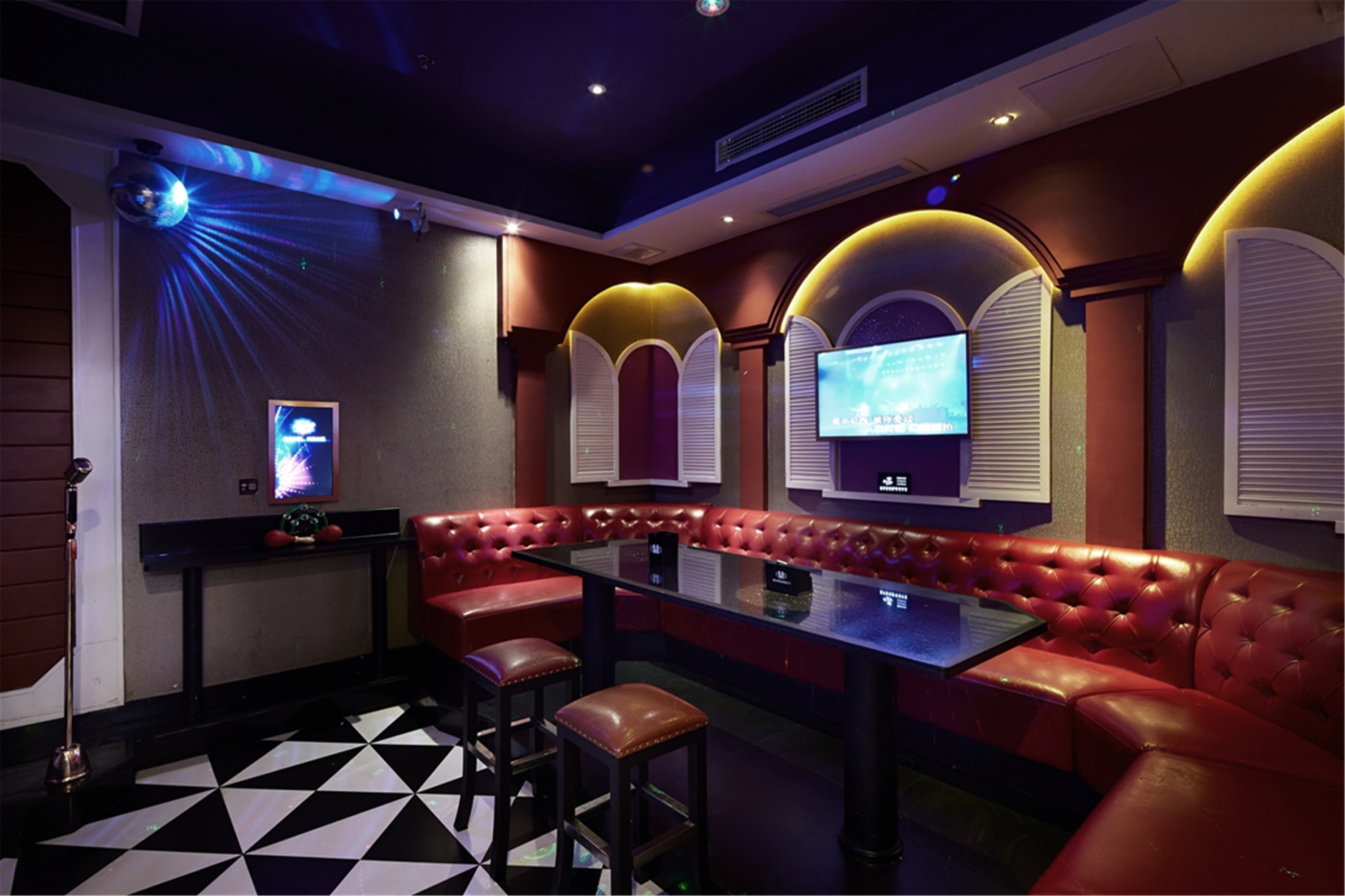 現(xiàn)代工業(yè)風(fēng)KTV裝修設(shè)計(jì)-第1張圖片-上海古都建筑設(shè)計(jì)集團(tuán) 現(xiàn)代工業(yè)風(fēng)KTV裝修設(shè)計(jì)-第1張圖片-上海古都建筑設(shè)計(jì)集團(tuán)