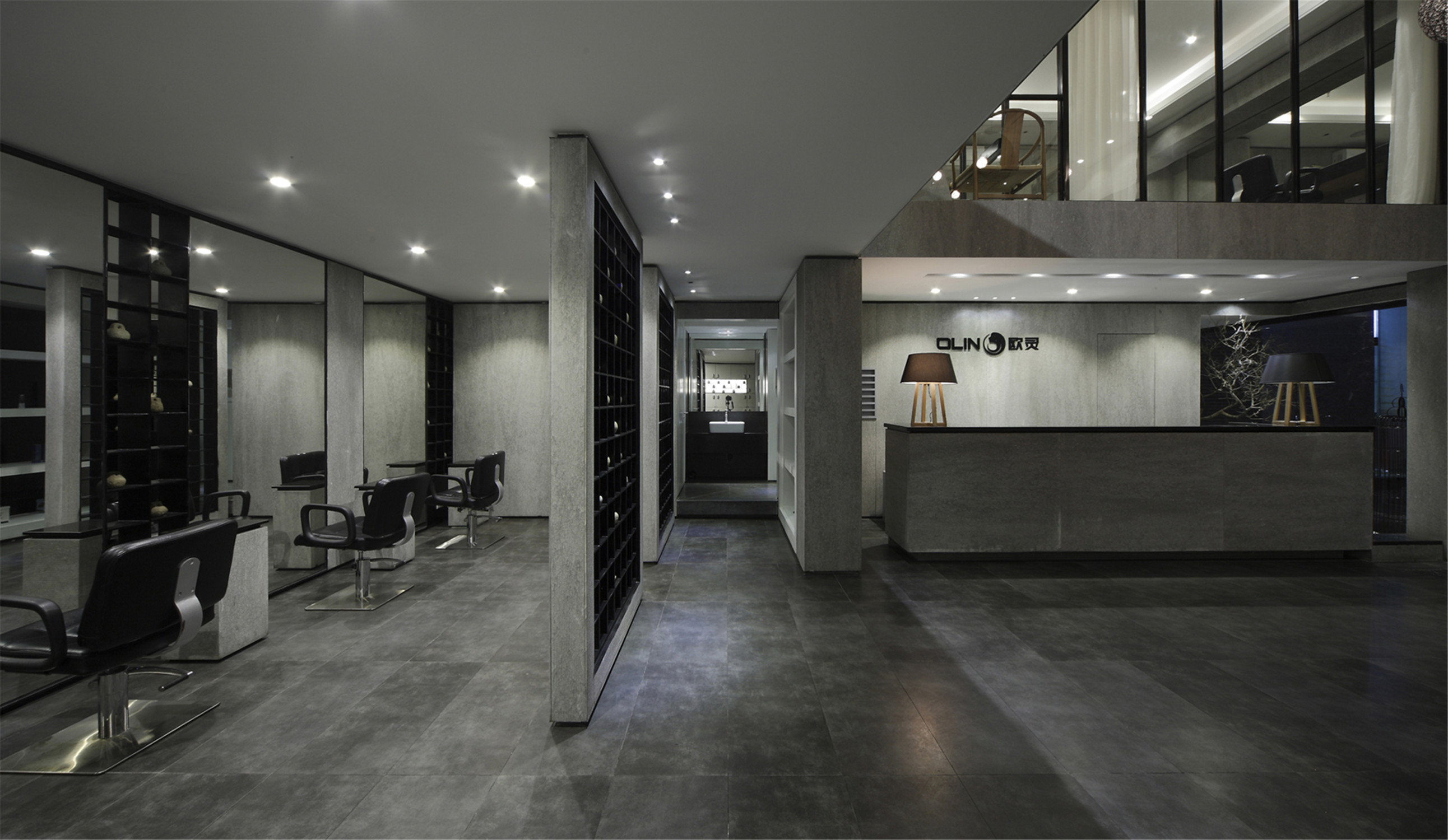 復(fù)式風(fēng)格理發(fā)店裝修設(shè)計-第2張圖片-上海古都建筑設(shè)計集團 復(fù)式風(fēng)格理發(fā)店裝修設(shè)計-第2張圖片-上海古都建筑設(shè)計集團