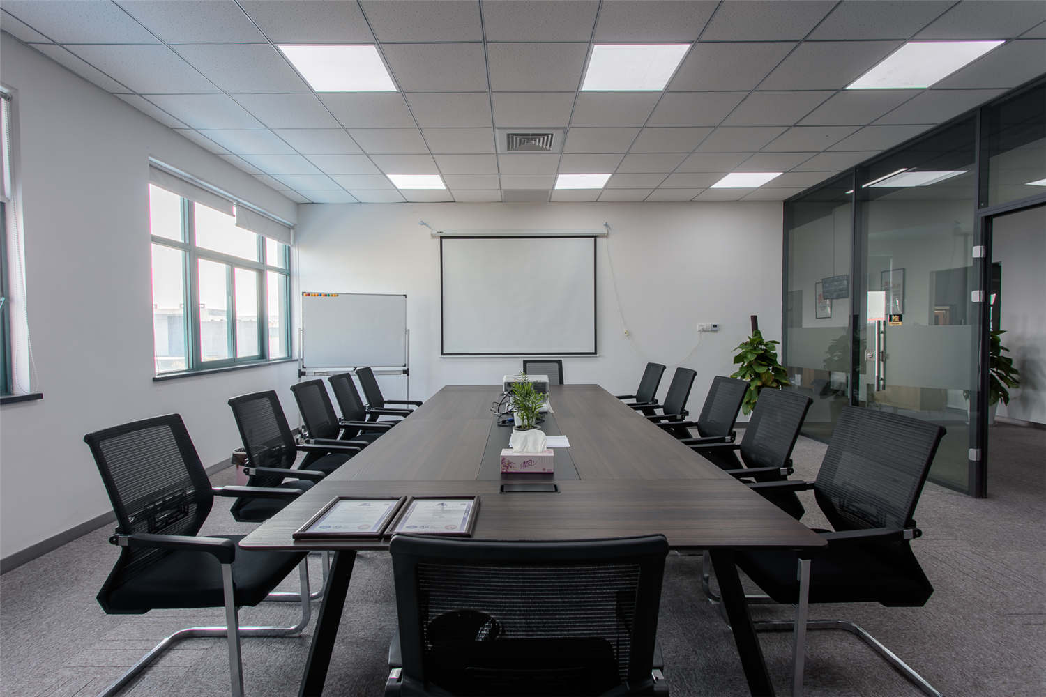 工裝建筑公司辦公室裝修設計-第3張圖片-上海古都建筑設計集團