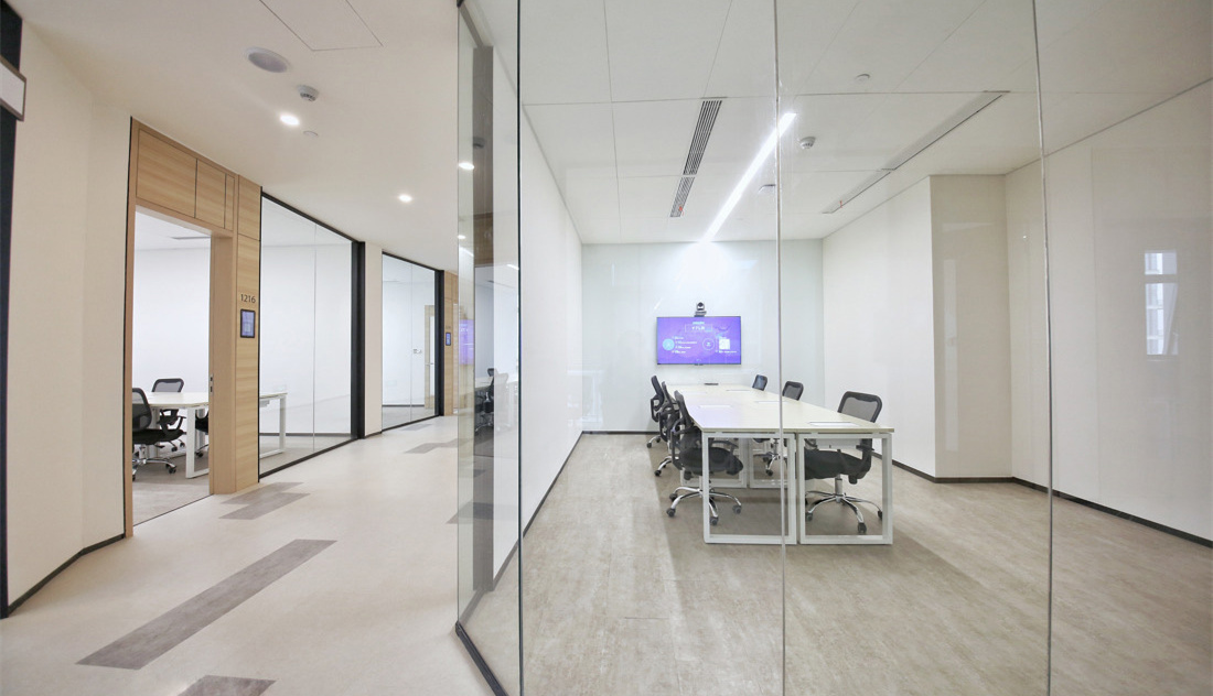 科技簡約風(fēng)格辦公室裝修設(shè)計(jì)-第4張圖片-上海古都建筑設(shè)計(jì)集團(tuán) 科技簡約風(fēng)格辦公室裝修設(shè)計(jì)-第4張圖片-上海古都建筑設(shè)計(jì)集團(tuán)